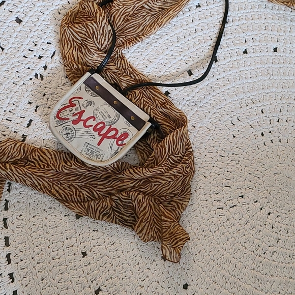 SAFARI SCARF BROWN CREME GOLD COLORS 42 BY 60 - Picture 12 of 16